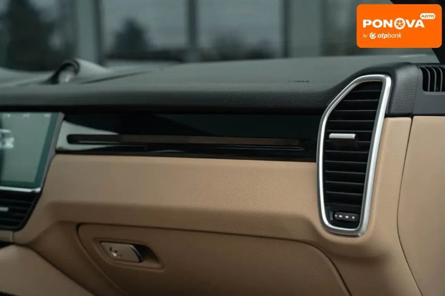 Porsche Cayenne, 2019 р., Бензин, 116 тис. км, Позашляховик / Кросовер, Білий, Чернівці AT-10406093 фото