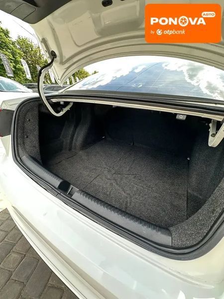 Volkswagen Jetta, 2015 р., Газ метан / Бензин, 248 тис. км, Седан, Білий, Кривий Ріг AT-10422522 фото