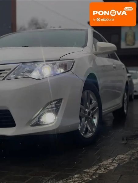 Toyota Camry, 2014 г., Газ пропан-бутан / Бензин, 237 тыс. км, Седан, Белый, Днепр (Днепропетровск) AT-10412328 фото