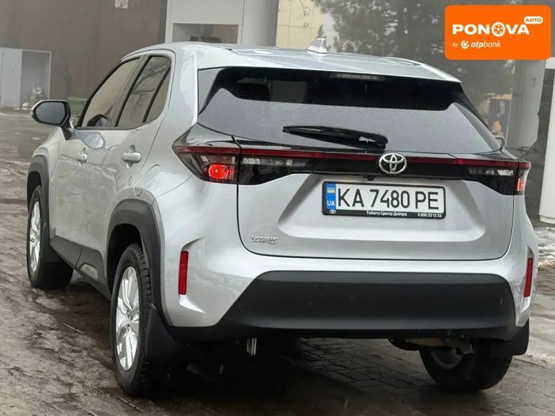Toyota Yaris Cross, 2022 г., Бензин, 47 тыс. км, Внедорожник / Кроссовер, Серый, Днепр (Днепропетровск) AT-10408593 фото