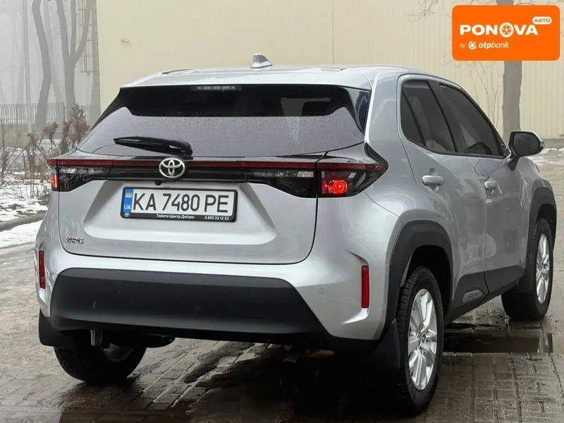 Toyota Yaris Cross, 2022 г., Бензин, 47 тыс. км, Внедорожник / Кроссовер, Серый, Днепр (Днепропетровск) AT-10408593 фото