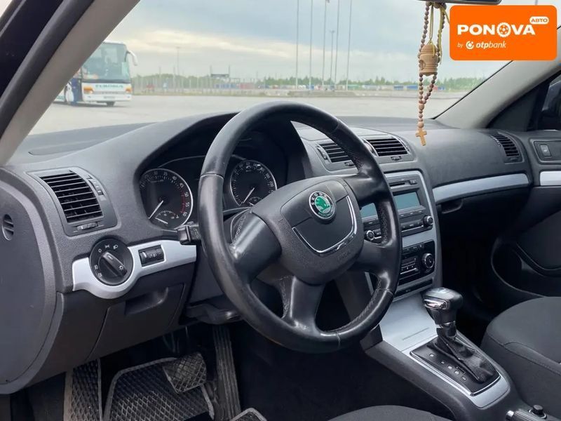 Skoda Octavia, 2010 р., Дизель, 226 тис. км, Седан, Чорний, Львів AT-10400459 фото