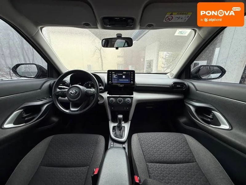Toyota Yaris Cross, 2022 г., Бензин, 47 тыс. км, Внедорожник / Кроссовер, Серый, Днепр (Днепропетровск) AT-10408593 фото