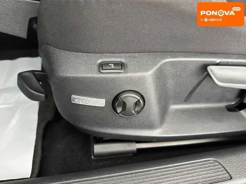 Volkswagen Golf, 2018 р., Дизель, 217 тис. км, Хетчбек, Синій, Львів AT-10399540 фото