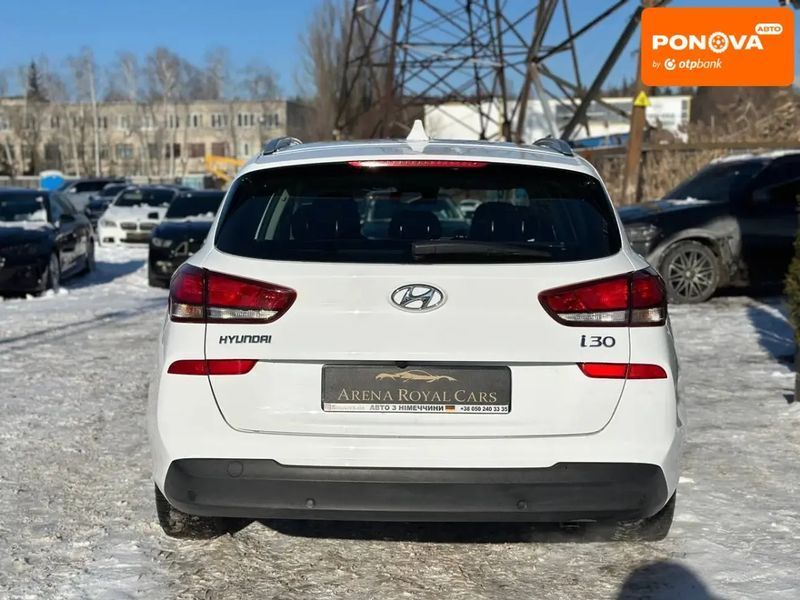 Hyundai i30, 2019 р., Бензин, 54 тис. км, Седан, Білий, Харків AT-10409113 фото