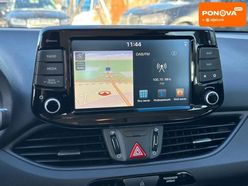 Hyundai i30, 2019 р., Бензин, 54 тис. км, Седан, Білий, Харків AT-10409113 фото