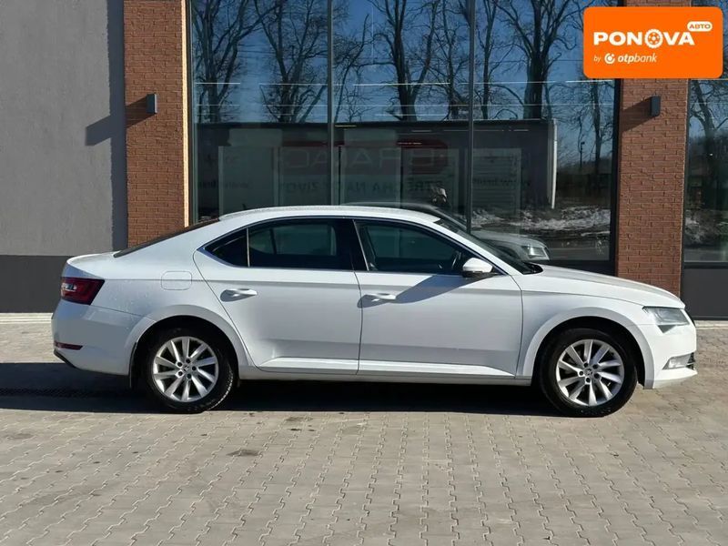 Skoda Superb, 2018 р., Бензин, 270 тис. км, Ліфтбек, Білий, Київ AT-10411644 фото