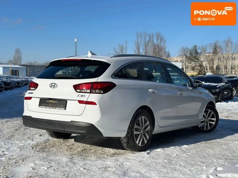 Hyundai i30, 2019 р., Бензин, 54 тис. км, Седан, Білий, Харків AT-10409113 фото