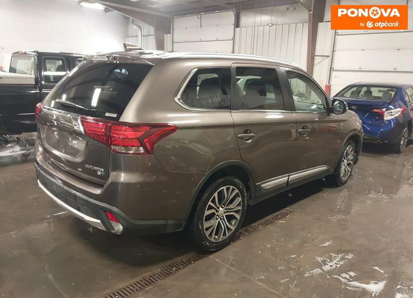 Mitsubishi Outlander, 2018, Бензин, 3 л., 78 тис. км, Позашляховик / Кросовер, Бежевий, Дніпро (Дніпропетровськ) Cars-EU-US-KR-253154 фото