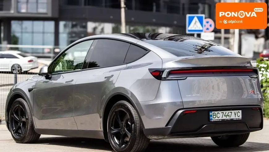 Tesla Model Y, 2025 р., Електро, 19 тис. км, Позашляховик / Кросовер, Сірий, Львів AT-10418262 фото