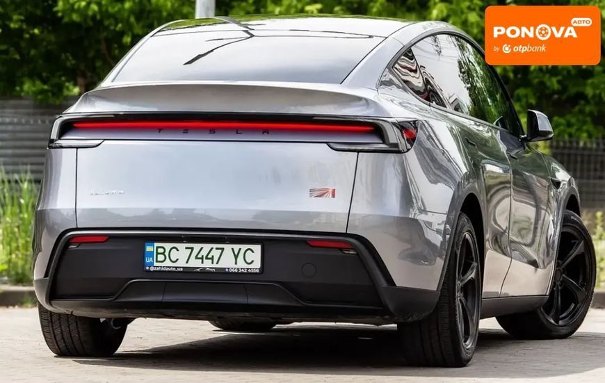 Tesla Model Y, 2025 р., Електро, 19 тис. км, Позашляховик / Кросовер, Сірий, Львів AT-10418262 фото