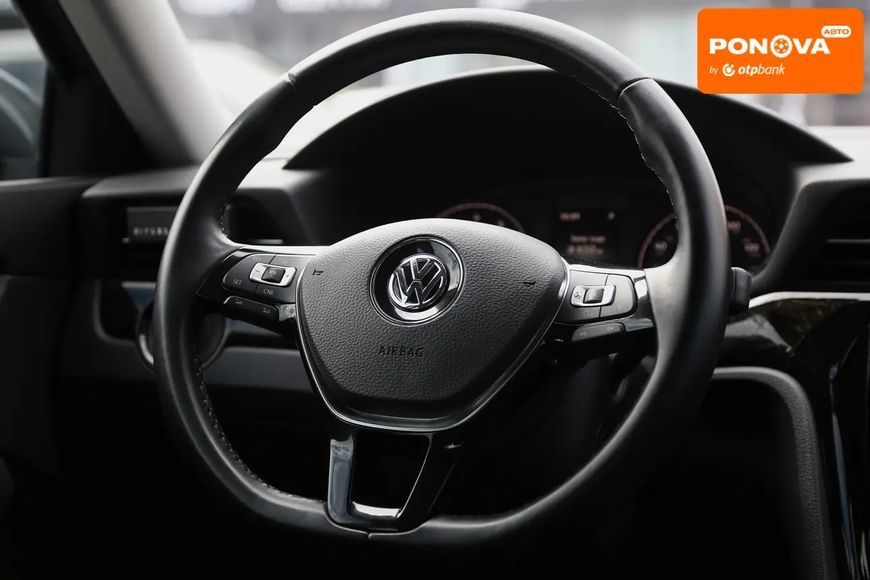 Volkswagen Passat, 2020 г., Бензин, 119 тыс. км, Седан, Серый, Киев AT-10420040 фото