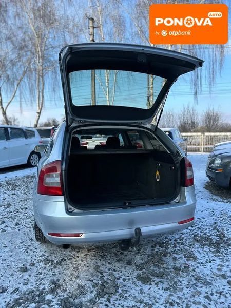 Skoda Octavia, 2011 р., Дизель, 305 тис. км, Універсал, Сірий, Сміла AT-10411018 фото