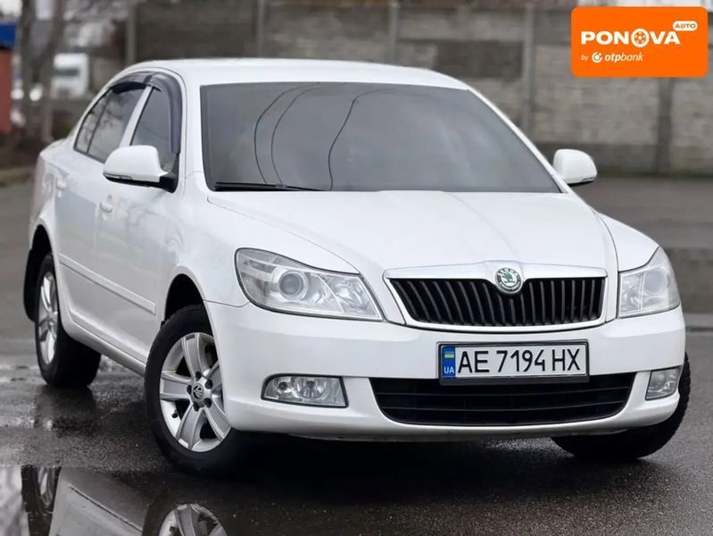 Skoda Octavia, 2011 г., Бензин, 220 тыс. км, Седан, Белый, Днепр (Днепропетровск) AT-10407239 фото