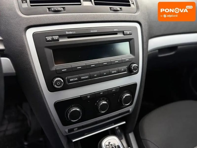 Skoda Octavia, 2011 г., Бензин, 220 тыс. км, Седан, Белый, Днепр (Днепропетровск) AT-10407239 фото