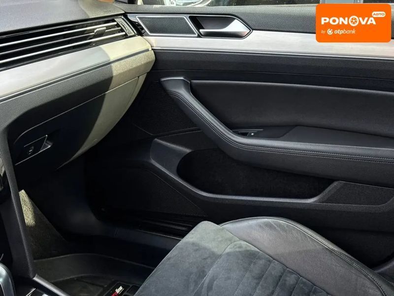 Volkswagen Passat, 2016 р., Бензин, 216 тис. км, Седан, Сірий, Рівне AT-10418410 фото
