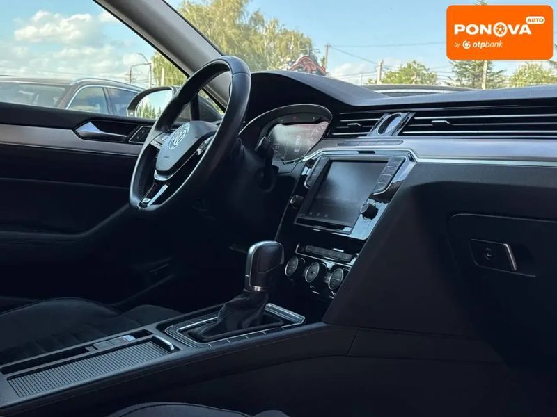Volkswagen Passat, 2016 р., Бензин, 216 тис. км, Седан, Сірий, Рівне AT-10418410 фото