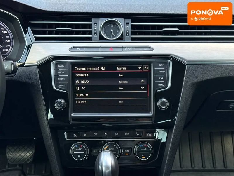 Volkswagen Passat, 2016 р., Бензин, 216 тис. км, Седан, Сірий, Рівне AT-10418410 фото