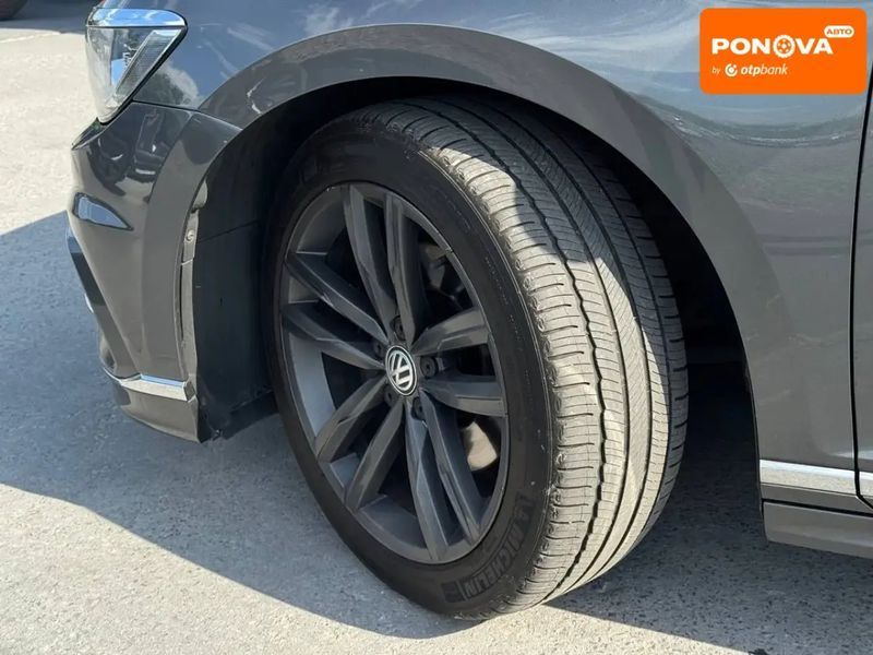 Volkswagen Passat, 2016 р., Бензин, 216 тис. км, Седан, Сірий, Рівне AT-10418410 фото
