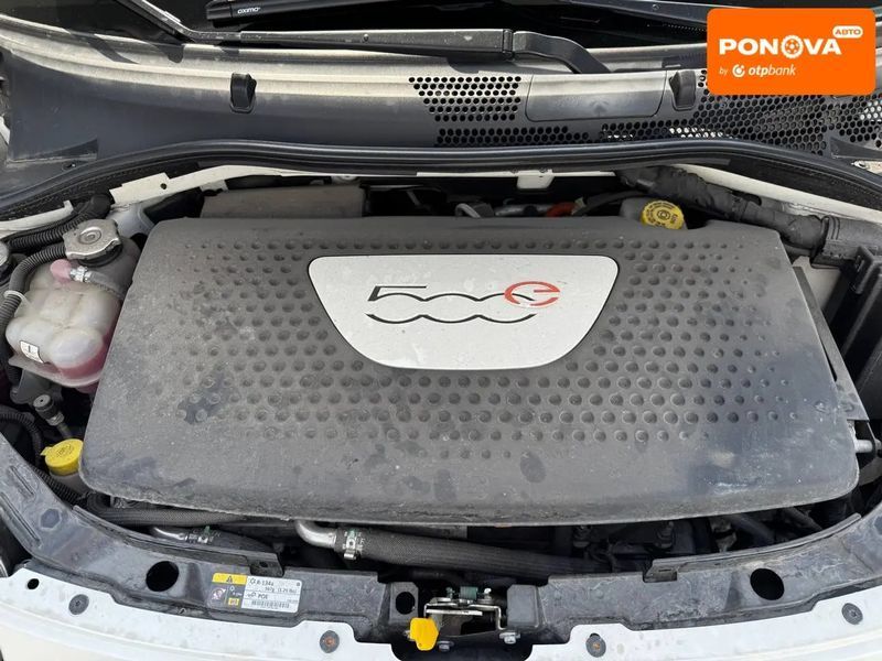 Fiat 500e, 2018 г., Електро, 51 тыс. км, Хетчбек, Белый, Ровно AT-10422023 фото