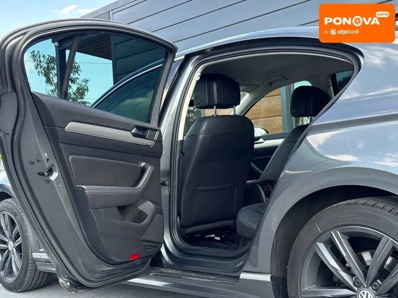 Volkswagen Passat, 2016 р., Бензин, 216 тис. км, Седан, Сірий, Рівне AT-10418410 фото