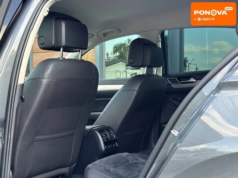 Volkswagen Passat, 2016 р., Бензин, 216 тис. км, Седан, Сірий, Рівне AT-10418410 фото