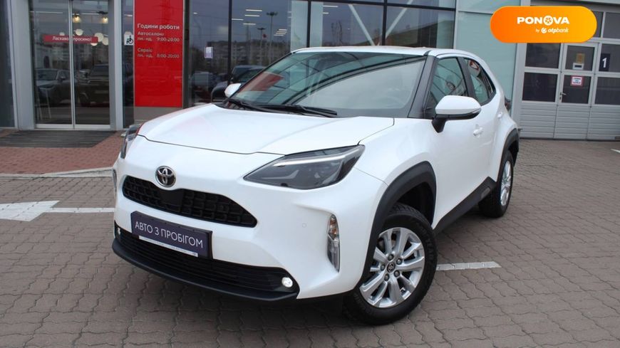 Toyota Yaris Cross, 2023, Бензин, 1.49 л., 6 тис. км, Позашляховик / Кросовер, Білий, Київ 29749 фото