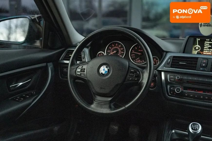 BMW 3 Series, 2013 р., Бензин, 183 тис. км, Седан, Чорний, Чернівці AT-10413363 фото