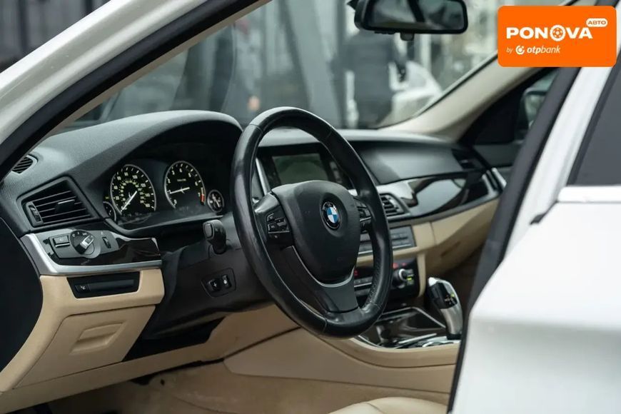 BMW 5 Series, 2014 р., Бензин, 134 тис. км, Седан, Білий, Чернівці AT-10405325 фото