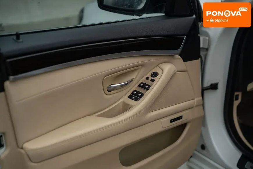BMW 5 Series, 2014 р., Бензин, 134 тис. км, Седан, Білий, Чернівці AT-10405325 фото