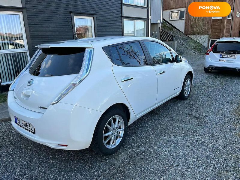 Nissan Leaf, 2015, Електро, 134 тис. км, Хетчбек, Білий, Рівне Cars-Pr-144142 фото