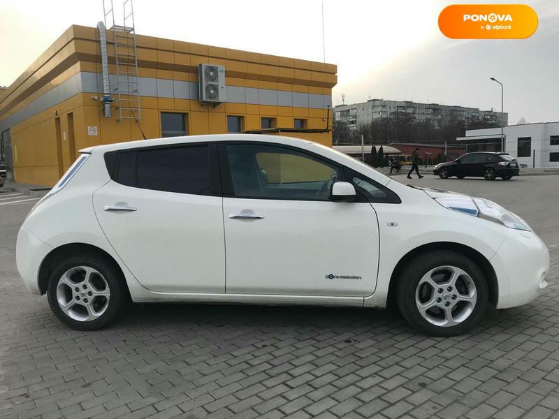 Nissan Leaf, 2015, Електро, 134 тис. км, Хетчбек, Белый, Ровно Cars-Pr-144142 фото