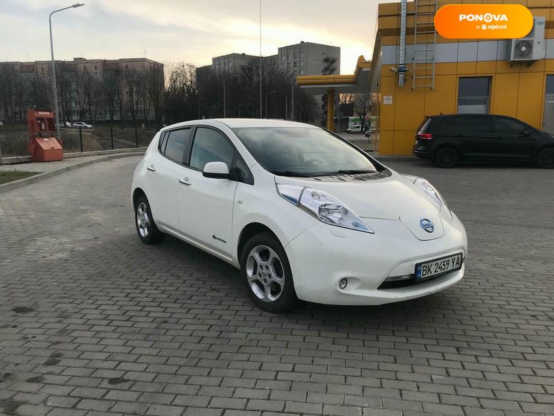 Nissan Leaf, 2015, Електро, 134 тис. км, Хетчбек, Білий, Рівне Cars-Pr-144142 фото