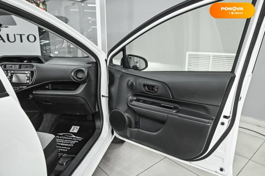 Toyota Prius C, 2015, Гібрид (HEV), 1.5 л., 166 тис. км, Хетчбек, Білий, Одеса 9964 фото