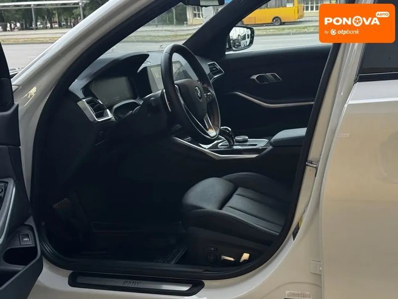 BMW 3 Series, 2019 г., Бензин, 136 тыс. км, Седан, Белый, Днепр (Днепропетровск) AT-10418061 фото