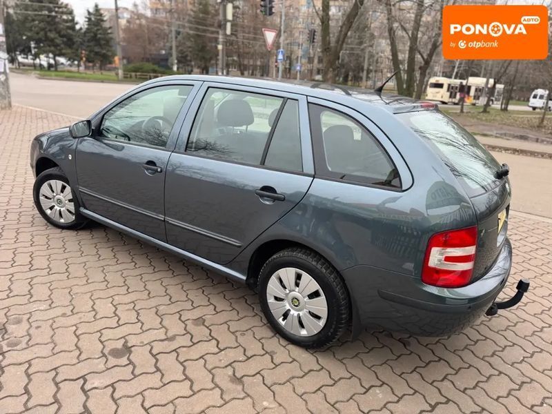 Skoda Fabia, 2006 р., Бензин, 266 тис. км, Універсал, Сірий, Кривий Ріг AT-10406223 фото