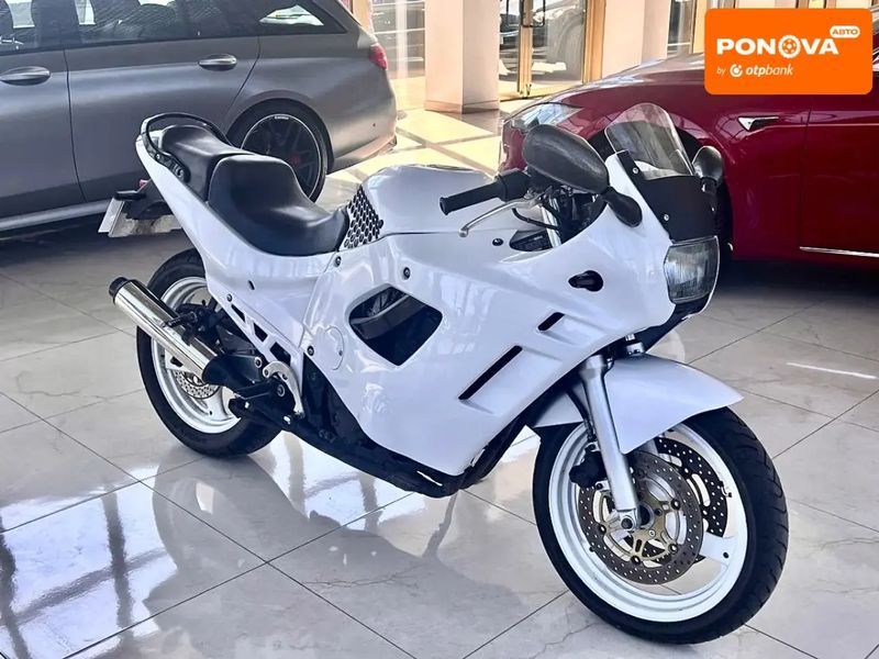 Suzuki GSX 600F, 1998 г., Бензин, 32 тыс. км, Мотоцикл Спорт-туризм, Белый, Николаев AT-10416953 фото