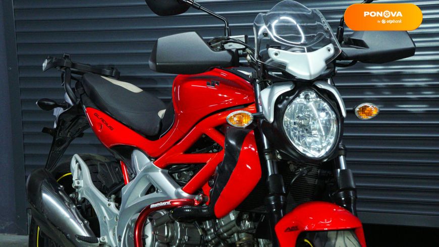 Suzuki Gladius 400, 2012, Не указано, 33 тис. км, Мотоцикл без оптекателей (Naked bike), Красный, Киев moto-193976 фото