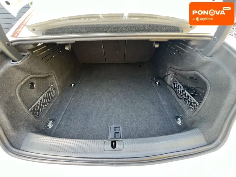 Audi A4, 2017 г., Бензин, 237 тыс. км, Седан, Белый, Ровно AT-10419940 фото