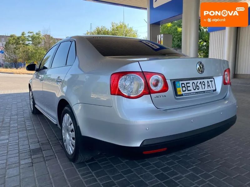 Volkswagen Jetta, 2009 г., Бензин, 129 тыс. км, Седан, Серый, Николаев AT-10403302 фото