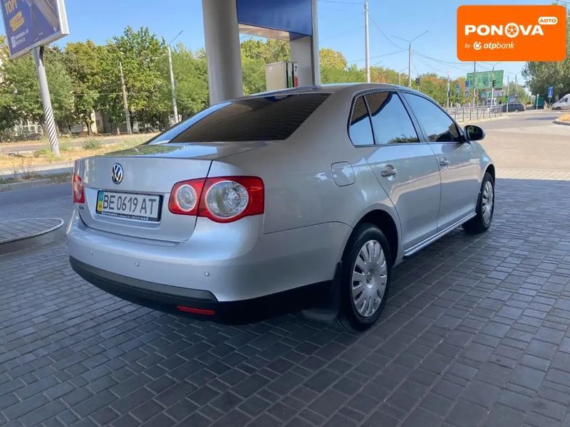 Volkswagen Jetta, 2009 г., Бензин, 129 тыс. км, Седан, Серый, Николаев AT-10403302 фото