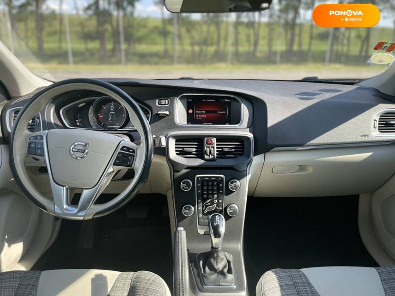 Volvo V40, 2017, Дизель, 2 л., 190 тис. км, Хетчбек, Сірий, Дніпро (Дніпропетровськ) 32495 фото