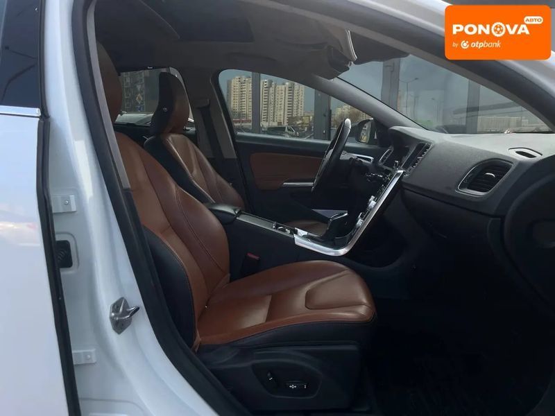 Volvo S60, 2017 г., Бензин, 73 тыс. км, Седан, Киев AT-10413946 фото