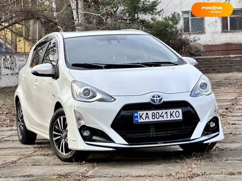 Toyota Aqua, 2016, Гибрид (HEV), 1.5 л., 85 тыс. км, Хетчбек, Белый, Киев 9617 фото