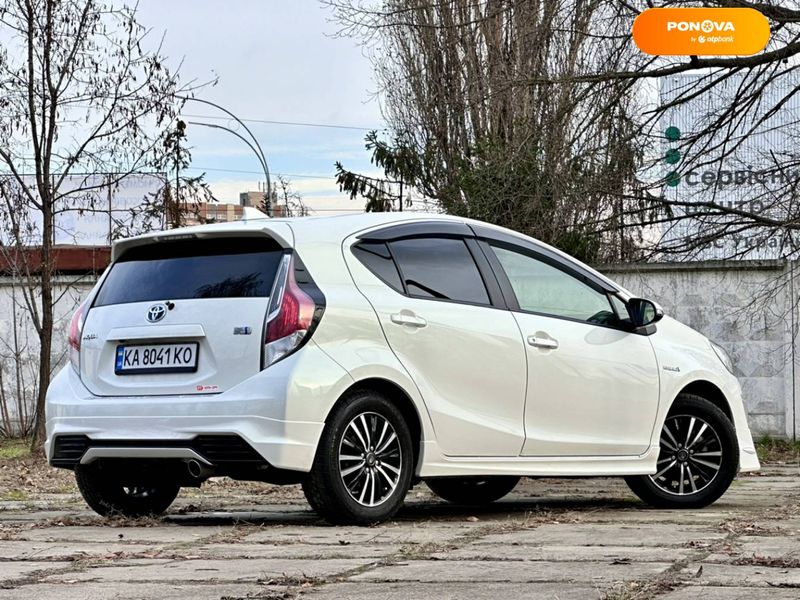 Toyota Aqua, 2016, Гибрид (HEV), 1.5 л., 85 тыс. км, Хетчбек, Белый, Киев 9617 фото