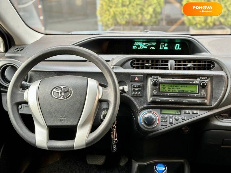 Toyota Aqua, 2013, Гибрид (HEV), 1.5 л., 112 тыс. км, Хетчбек, Серый, Одесса 22616 фото