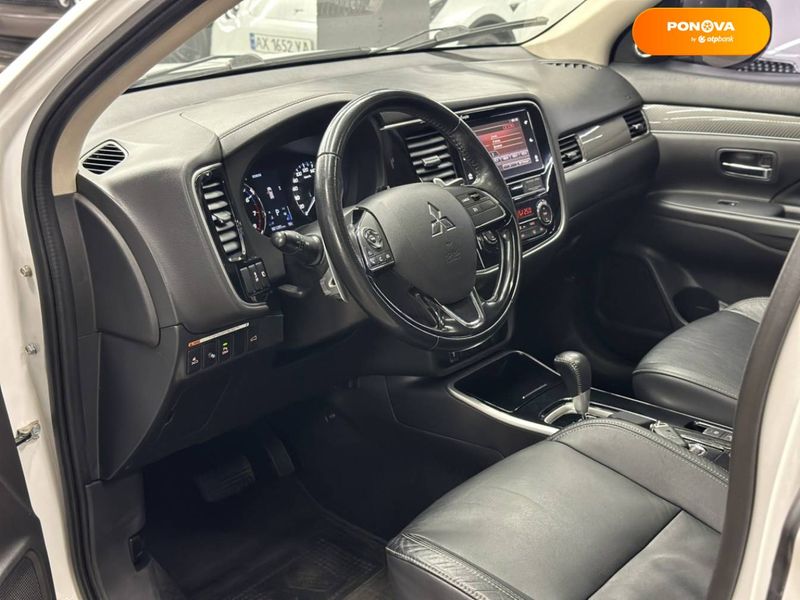 Mitsubishi Outlander, 2018, Бензин, 2.36 л., 61 тыс. км, Внедорожник / Кроссовер, Белый, Харьков 47005 фото