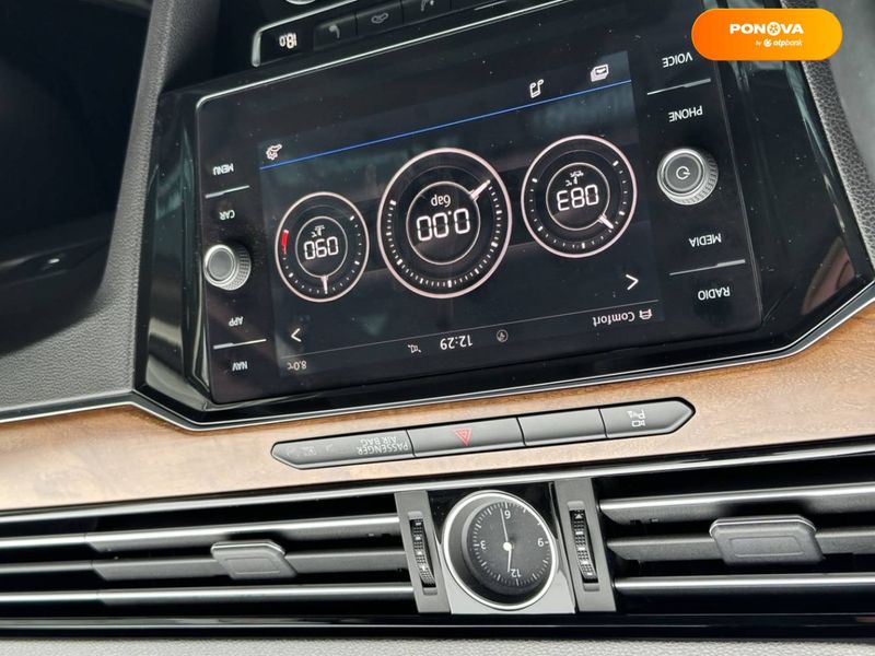 Volkswagen Passat, 2019, Бензин, 2 л., 99 тис. км, Седан, Сірий, Київ 43257 фото