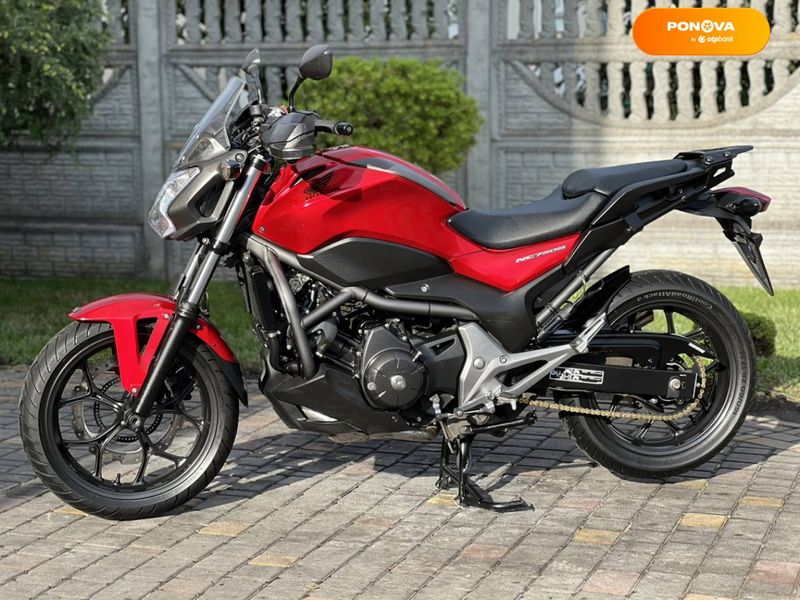 Honda NC 700XA, 2014, Бензин, 750 см³, 20 тыс. км, Мотоцикл без оптекателей (Naked bike), Красный, Буськ moto-98769 фото