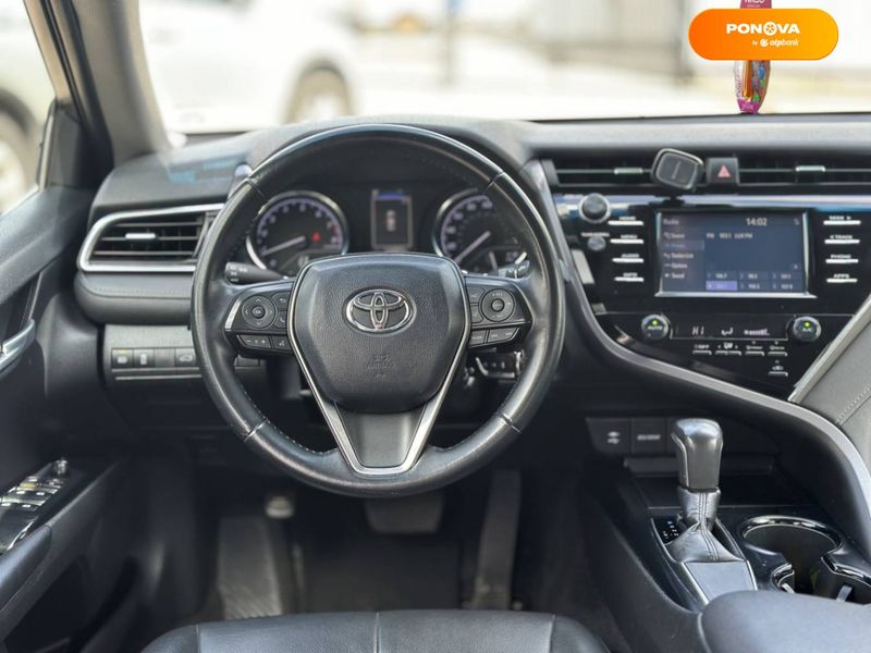 Toyota Camry, 2018, Бензин, 2.49 л., 126 тис. км, Седан, Червоний, Київ 39444 фото
